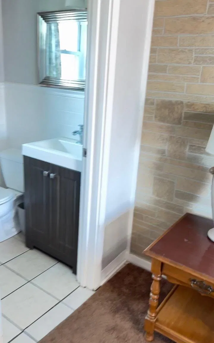 Studio, $775 — Photo 4