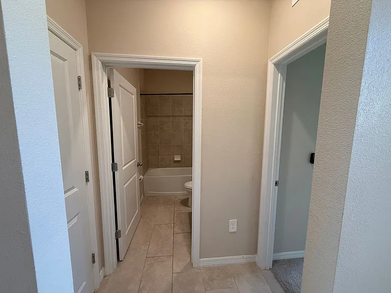 5740 Woodland Sage Dr — Photo 46