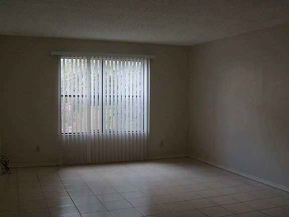 2nd image of 421 Jose Marti Blvd APT 202
