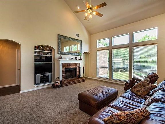 5th image of 11429 Carnelian Dr