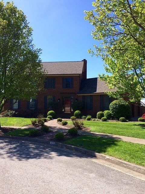 1132 Shagbark Ln photo 1