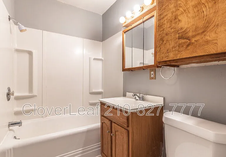 514 Curtiss St — Photo 12