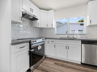 707 E Orange Grove Ave #B, Burbank, CA 91501