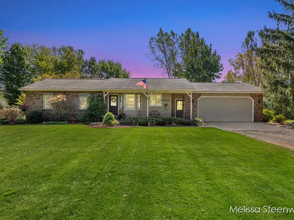 9680 Winans St, West Olive, MI 49460