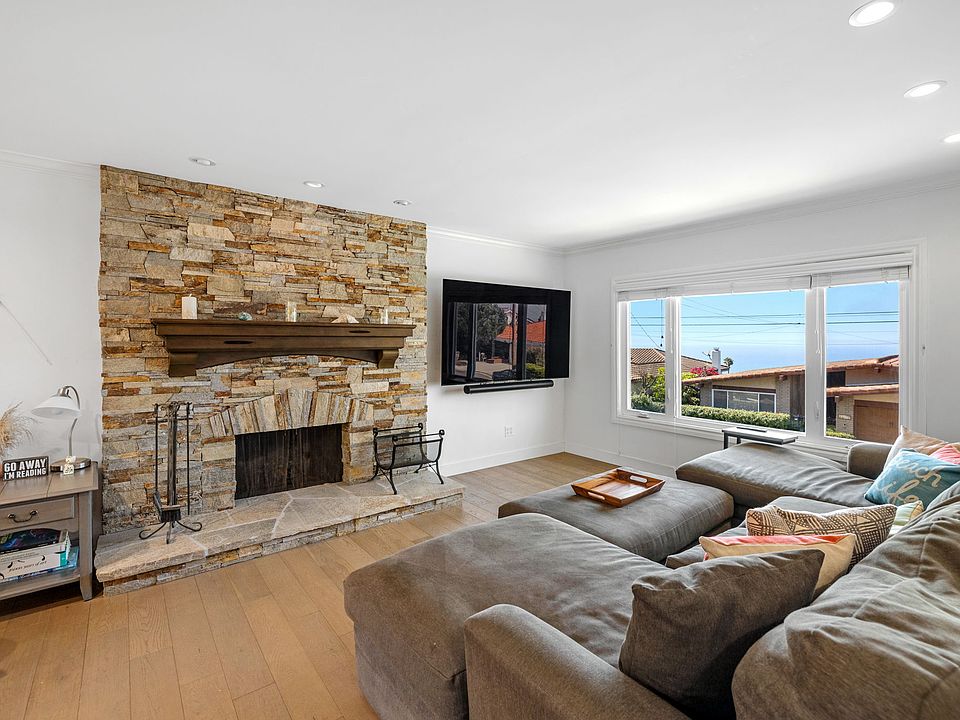 1st image of 28060 Lobrook Dr