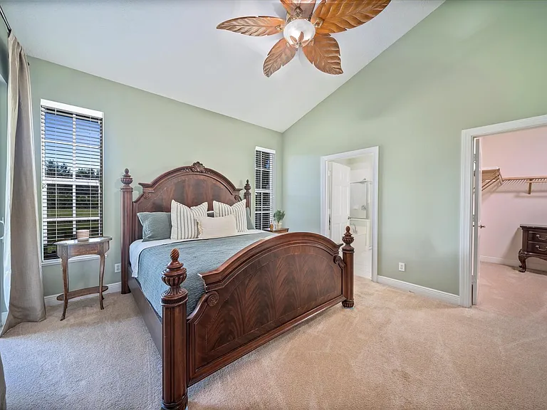 Master Bedroom- 1st Floor