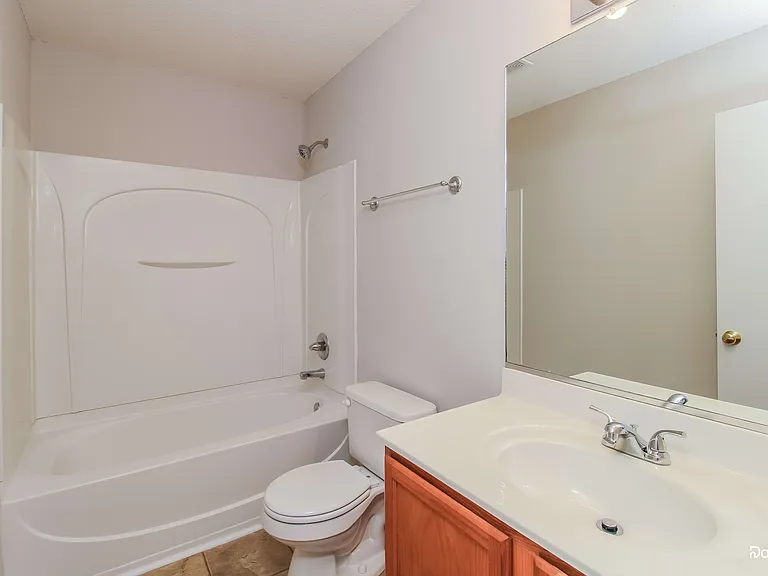 5702 Waterpoint Dr — Photo 10