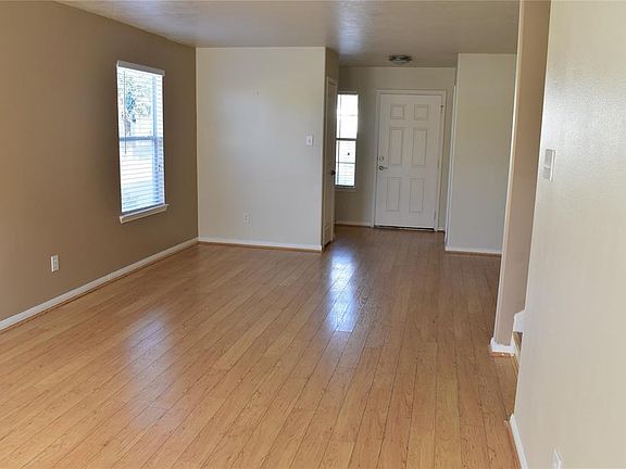 5th image of 6353 Austinville Dr