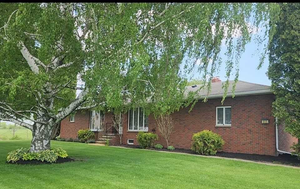 1st image of 805 Pre Emption Rd