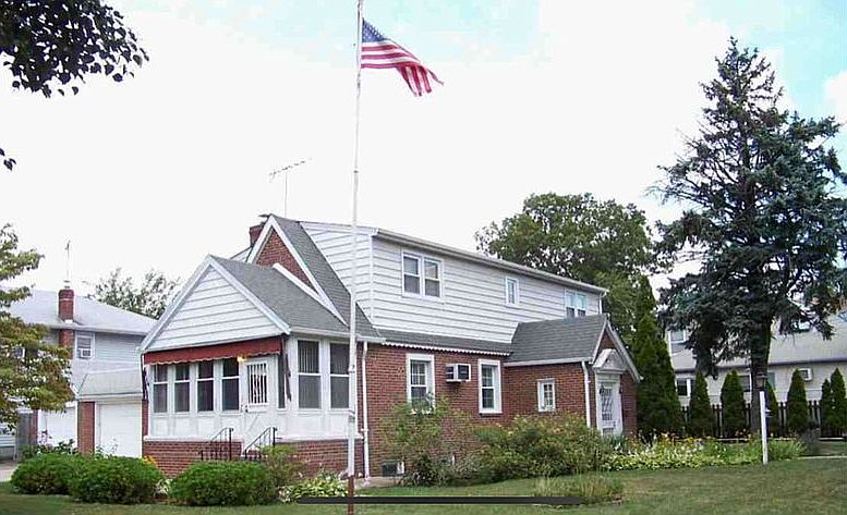 1st image of 70 Litchfield Ave