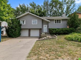 515 W Keating Cir, Lincoln, NE 68521