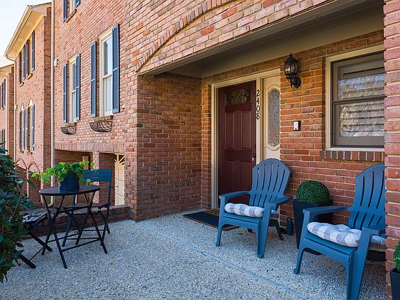 3rd image of 2408 Richelieu Ln