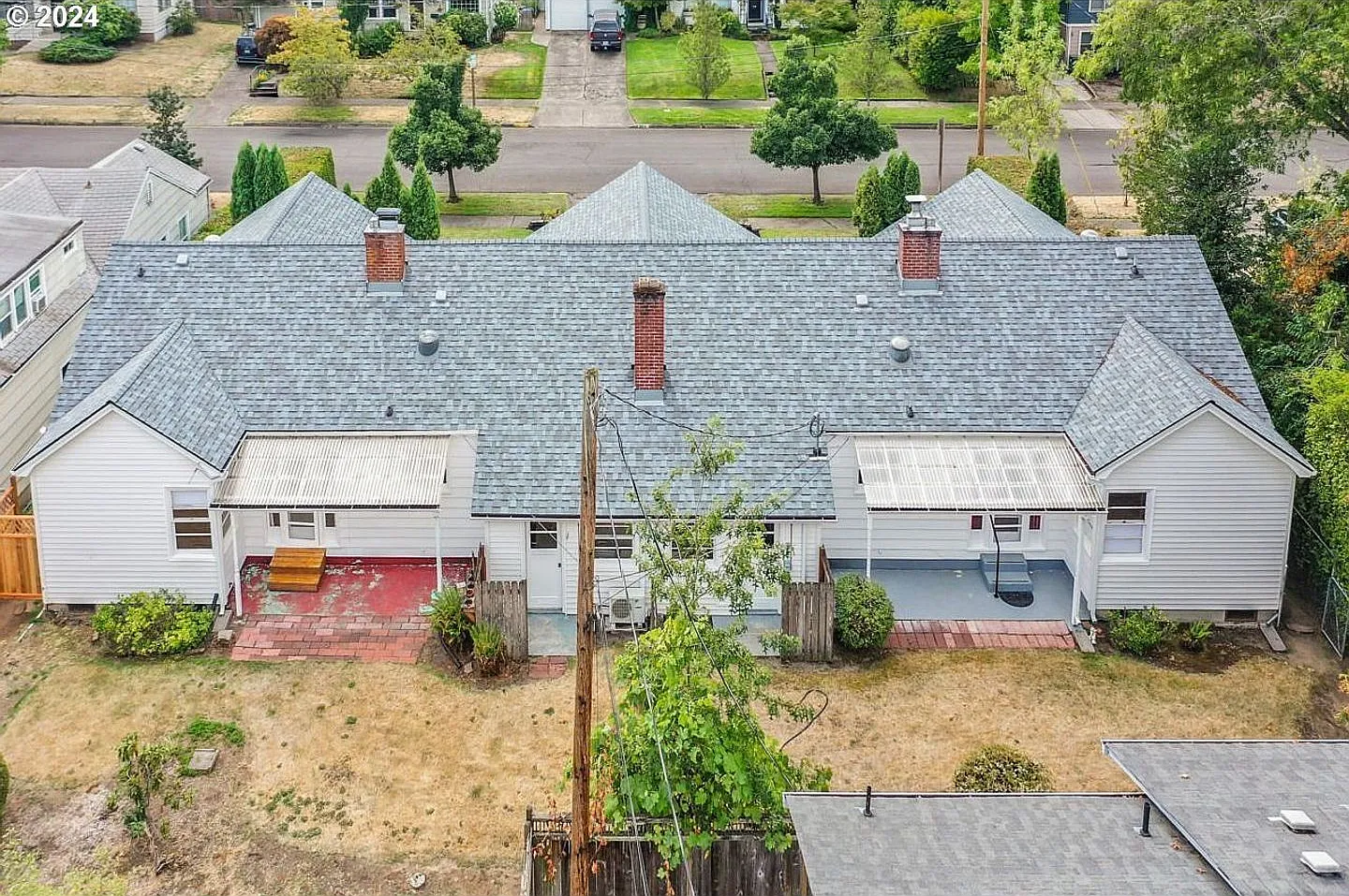 3 Bedroom Duplex with Bonus Room Near UO Campus — Photo 4