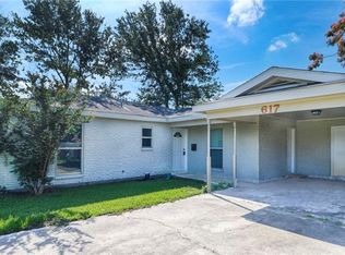 617 University Dr, Lake Charles, LA 70605