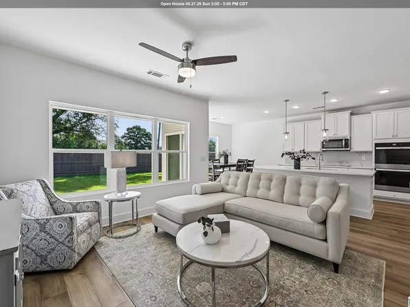 242 Bellehurst Dr, Warrior, AL 35180
