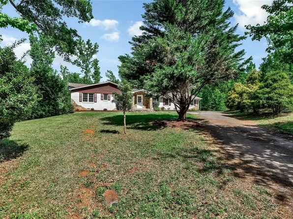 510 Return Church Rd, Seneca, SC 29678