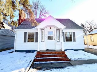 1229 9th St N, Fargo, ND 58102