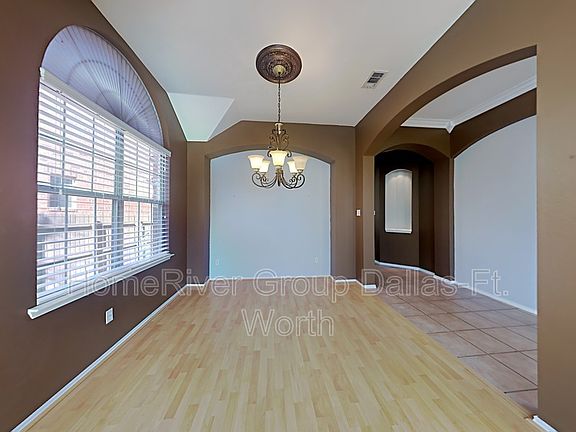 4th image of 5710 Green Hollow Ln