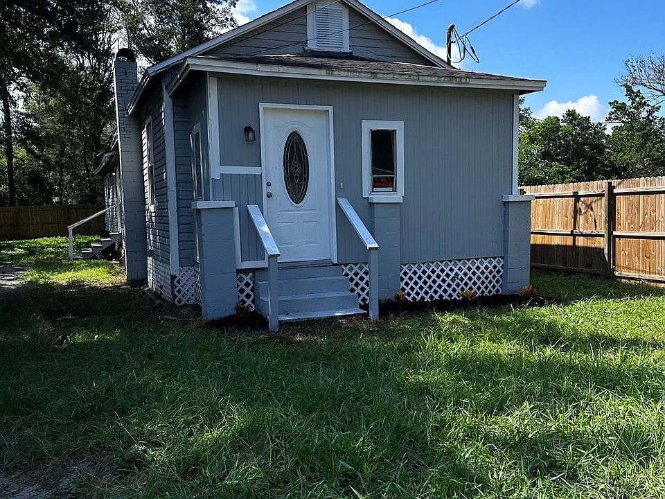 1st image of 1730 W 19th St