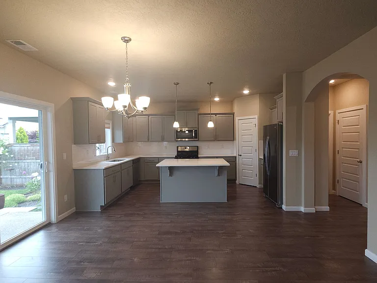 695 Deer Creek Way — Photo 3