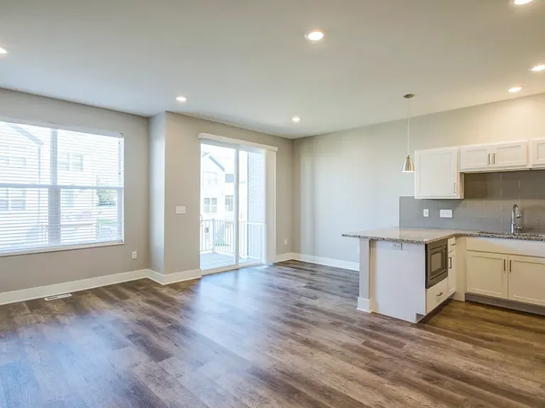 Evergreen Townhomes — Photo 8