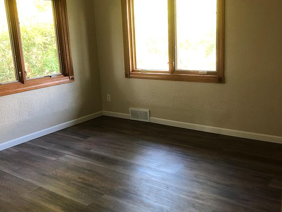 5th image of 4843 Ardmore Ave