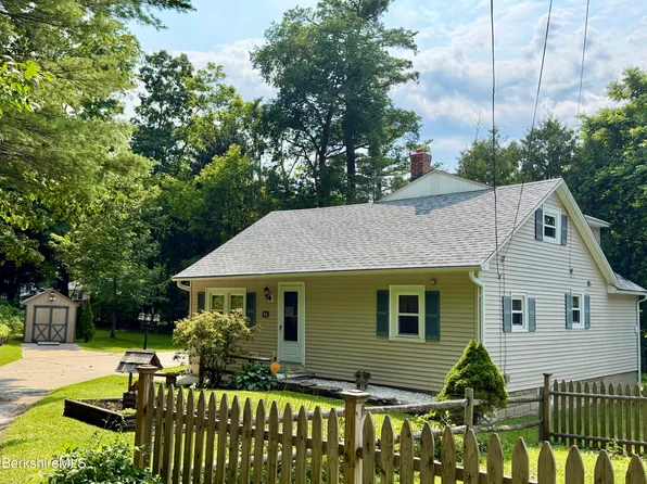 46 Pinehurst Ave, Pittsfield, MA 01201