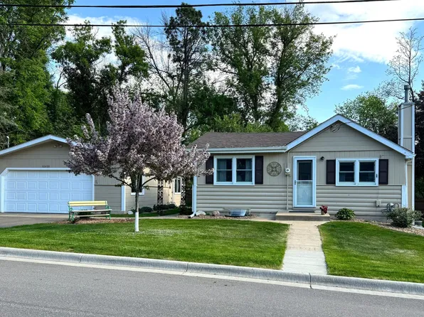 10601 30th Ave N, Plymouth, MN 55441