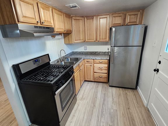 5th image of 1301 S Logan St #1301B