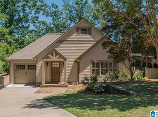 707 Lexington Rd, Vestavia Hills, AL 35216