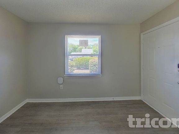 4th image of 1308 Timberview Ln