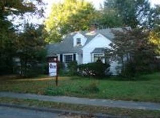 32 Edward Ave, Lynnfield, MA 01940