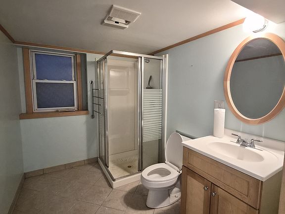 5th image of 4544 N Mulligan Ave #Basement