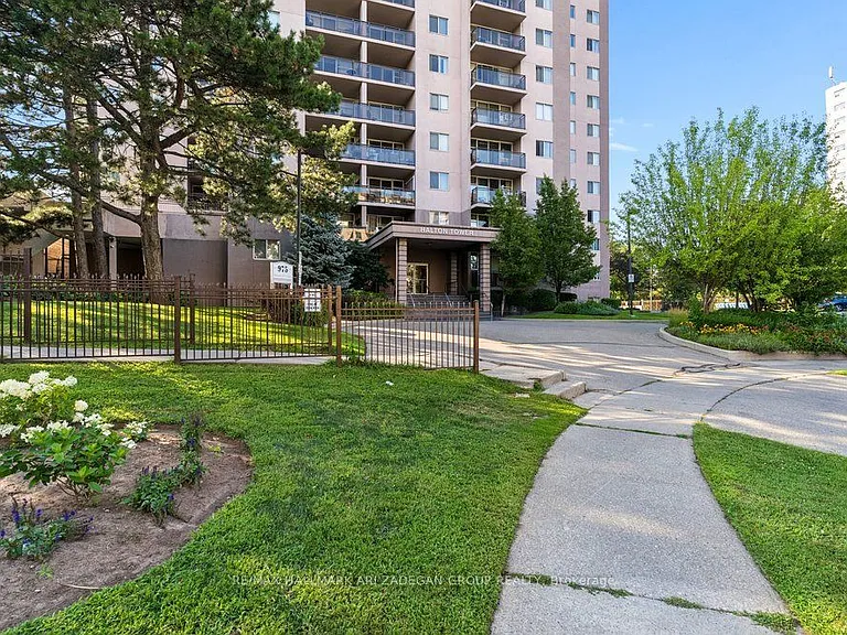 975 Warwick Ct #1406 — Photo 16