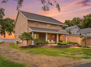 12054 Indian Beach Rd, Spicer, MN 56288