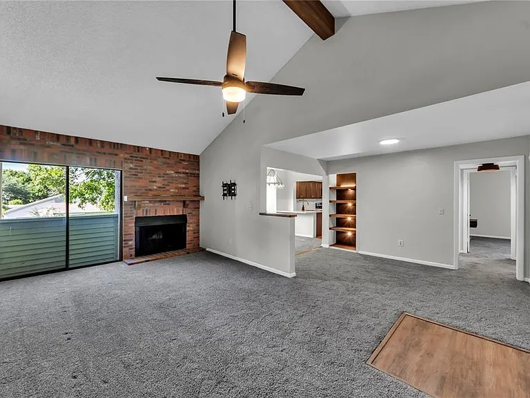 4114 Pinelake Ln #202 — Photo 5