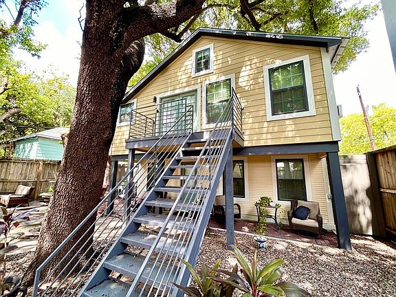 2nd image of 213 Stratford St #Pac03