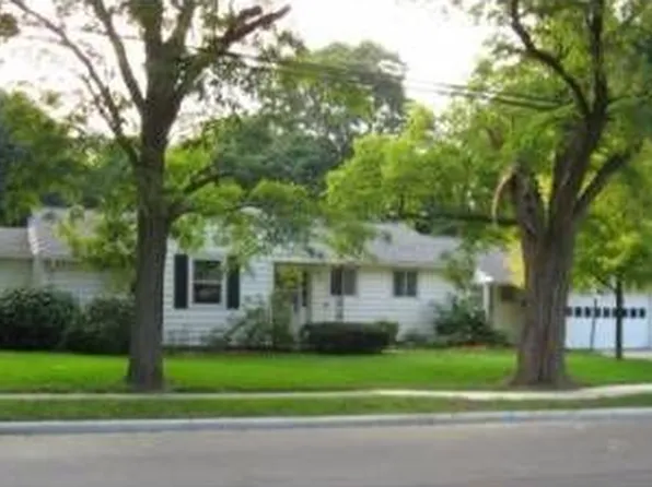 203 S Adrian St, Tecumseh, MI 49286