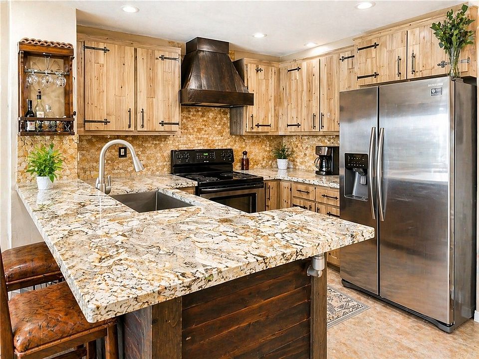 1st image of 25023 Peachland Ave Unit 253