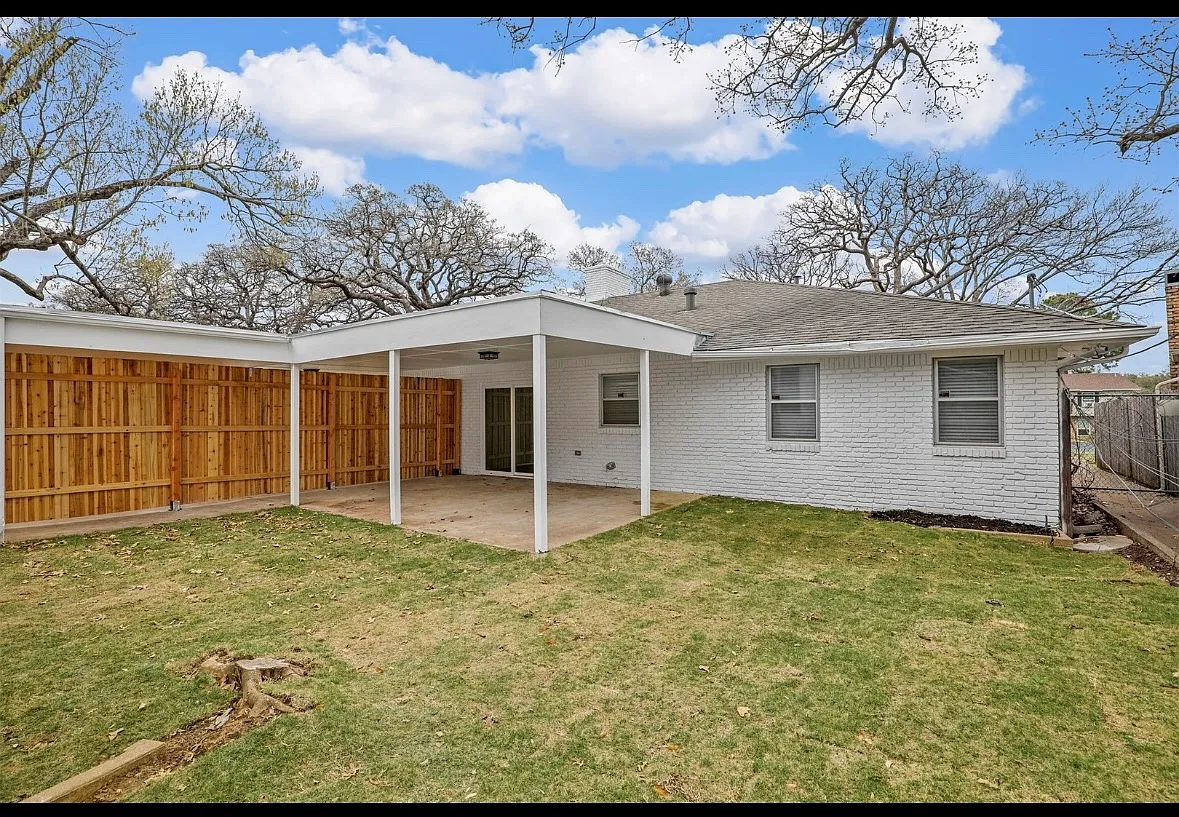 2 bed, 1688 sqft, $2,200 — Photo 4