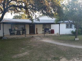 698 Lonesome Loop, Blanco, TX 78606