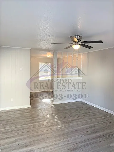 Water Included!! 2 Br Apartment — Photo 2