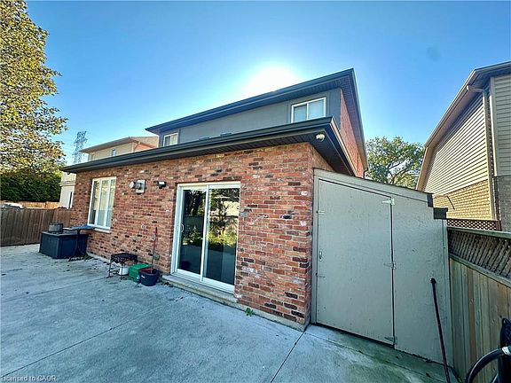 5th image of 5 Arden Ave