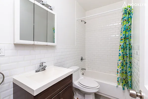 Rented by Nooklyn NYC LLC | media 5