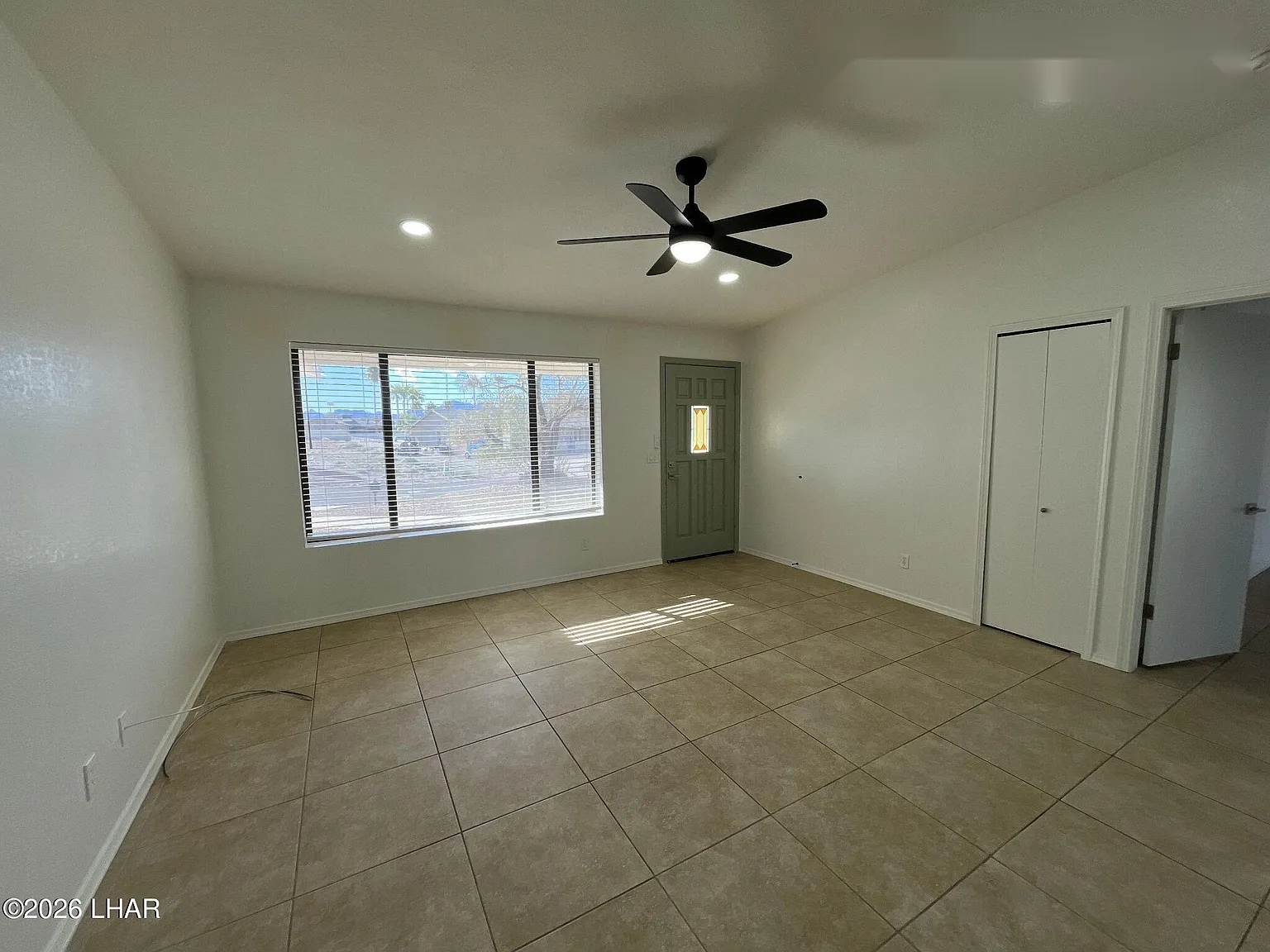 3 bed, 2.0 bath, 1557 sqft, $2,550 — Photo 3