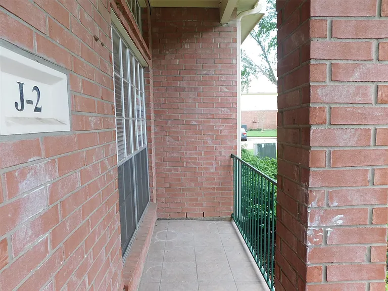 2710 Grants Lake Blvd #J2 — Photo 42