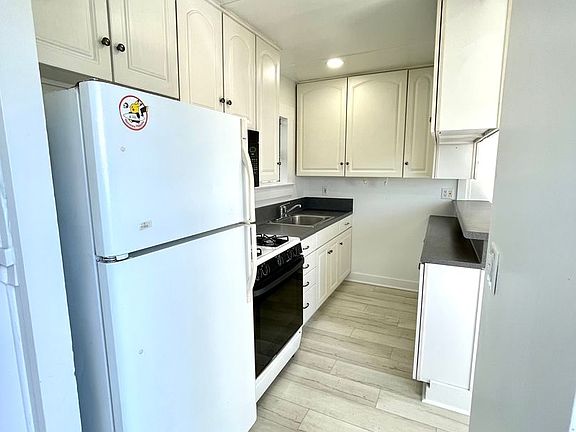 2nd image of 1168 Hornblend St #1170