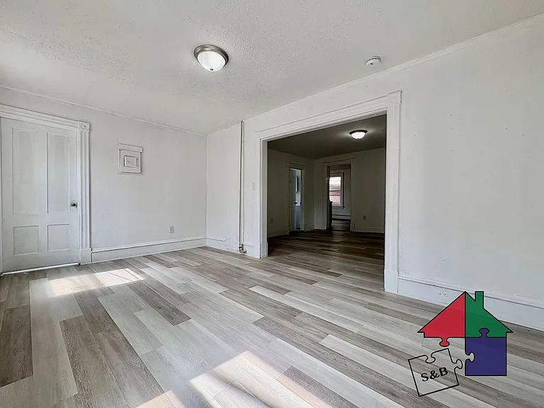 94 Malletts Bay Ave — Photo 52