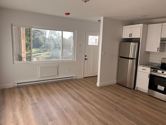 3rd image of 44 Highland St #1-19