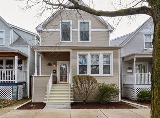 4039 N Maplewood Ave, Chicago, IL 60618